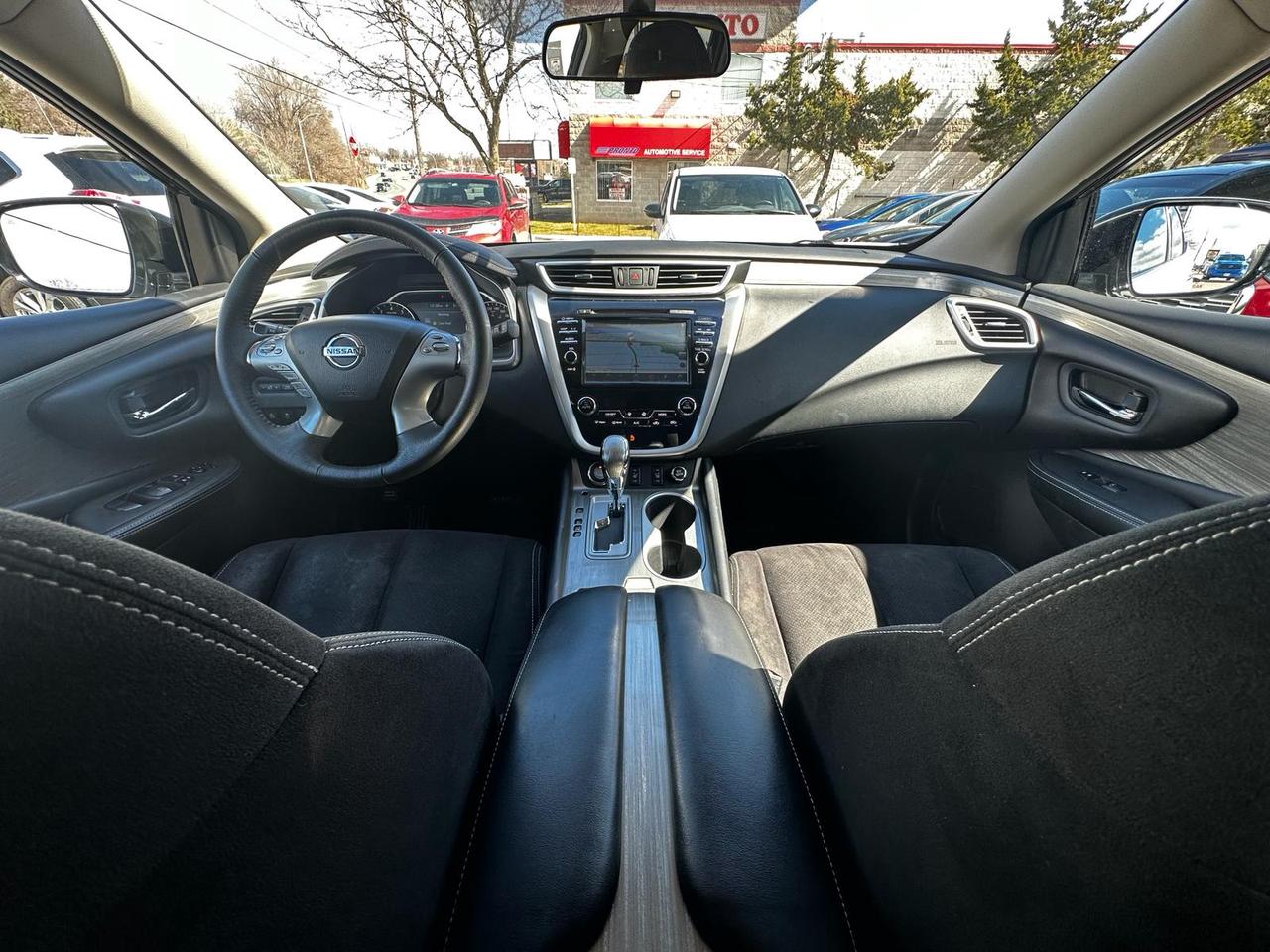 2016 Nissan Murano SV AWD- NO ACCIDENTS / 39 DEALER SERVICE RECORDS Photo