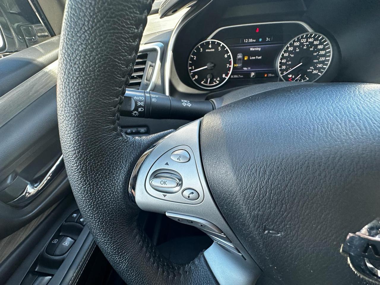 2016 Nissan Murano SV AWD- NO ACCIDENTS / 39 DEALER SERVICE RECORDS Photo