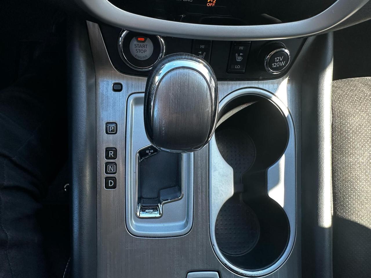 2016 Nissan Murano SV AWD- NO ACCIDENTS / 39 DEALER SERVICE RECORDS Photo