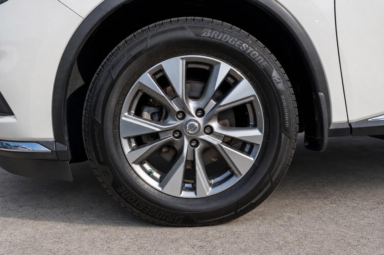 2016 Nissan Murano SV AWD- NO ACCIDENTS / 39 DEALER SERVICE RECORDS Photo