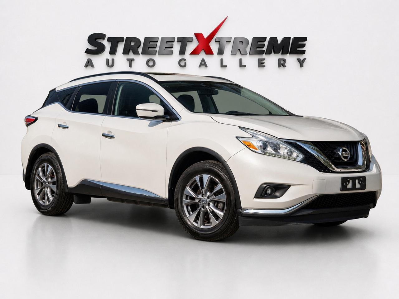 2016 Nissan Murano SV AWD- NO ACCIDENTS / 39 DEALER SERVICE RECORDS Photo