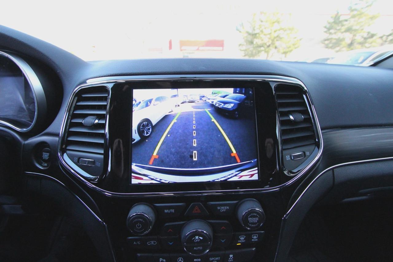 2020 Jeep Grand Cherokee Limited- NO ACCIDENTS/ 2 KEYS Photo