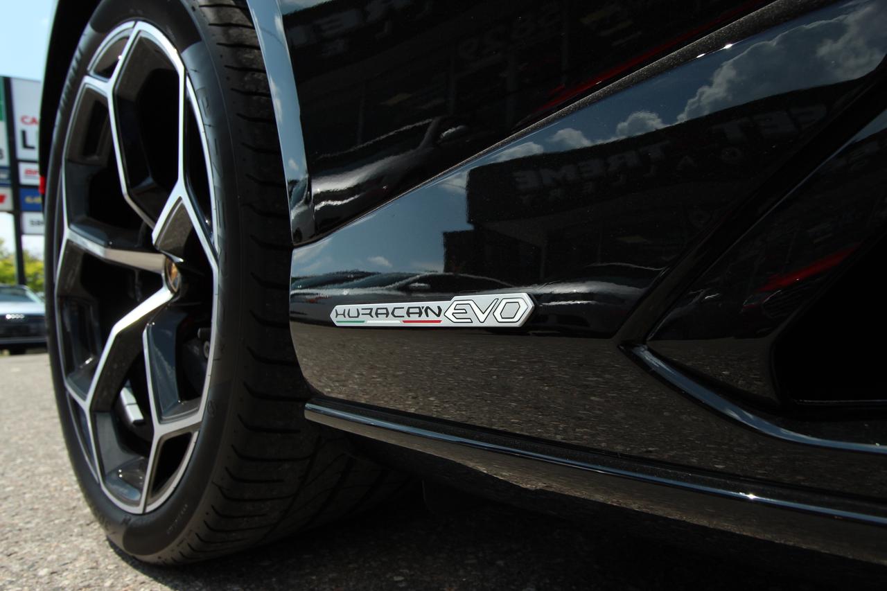 2023 Lamborghini Huracan EVO AWD Photo