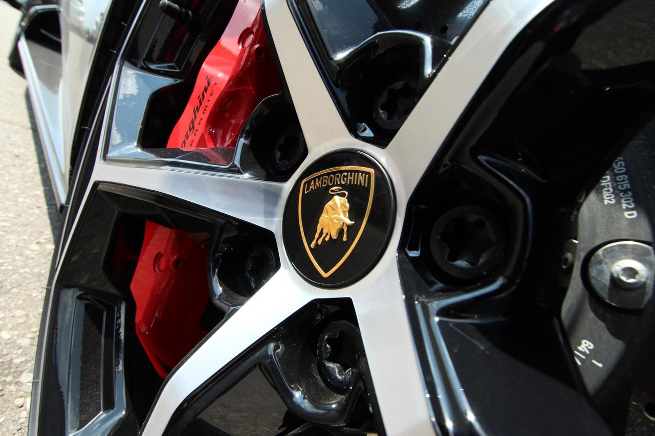 2023 Lamborghini Huracan EVO AWD Photo