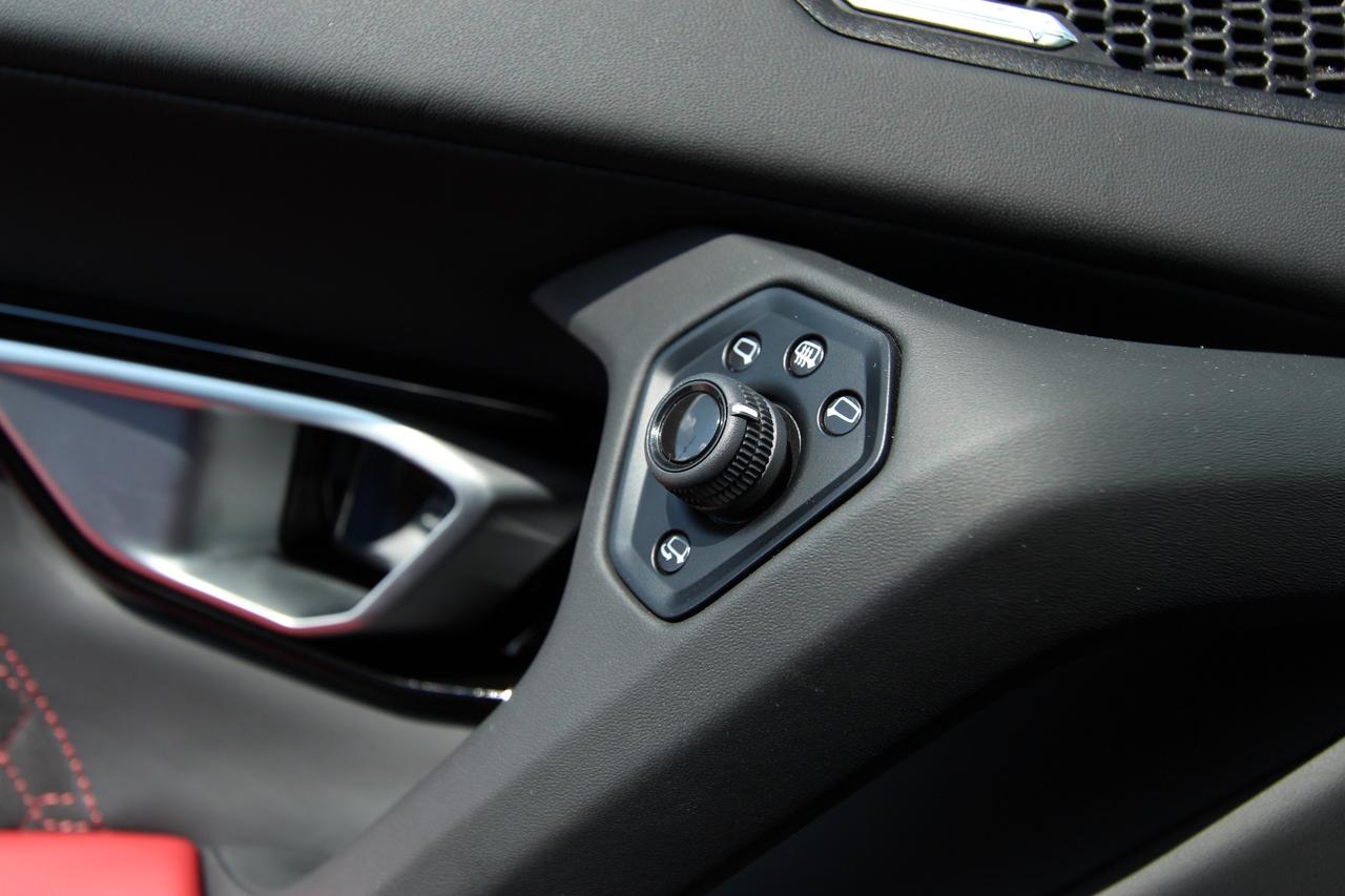 2023 Lamborghini Huracan EVO AWD Photo