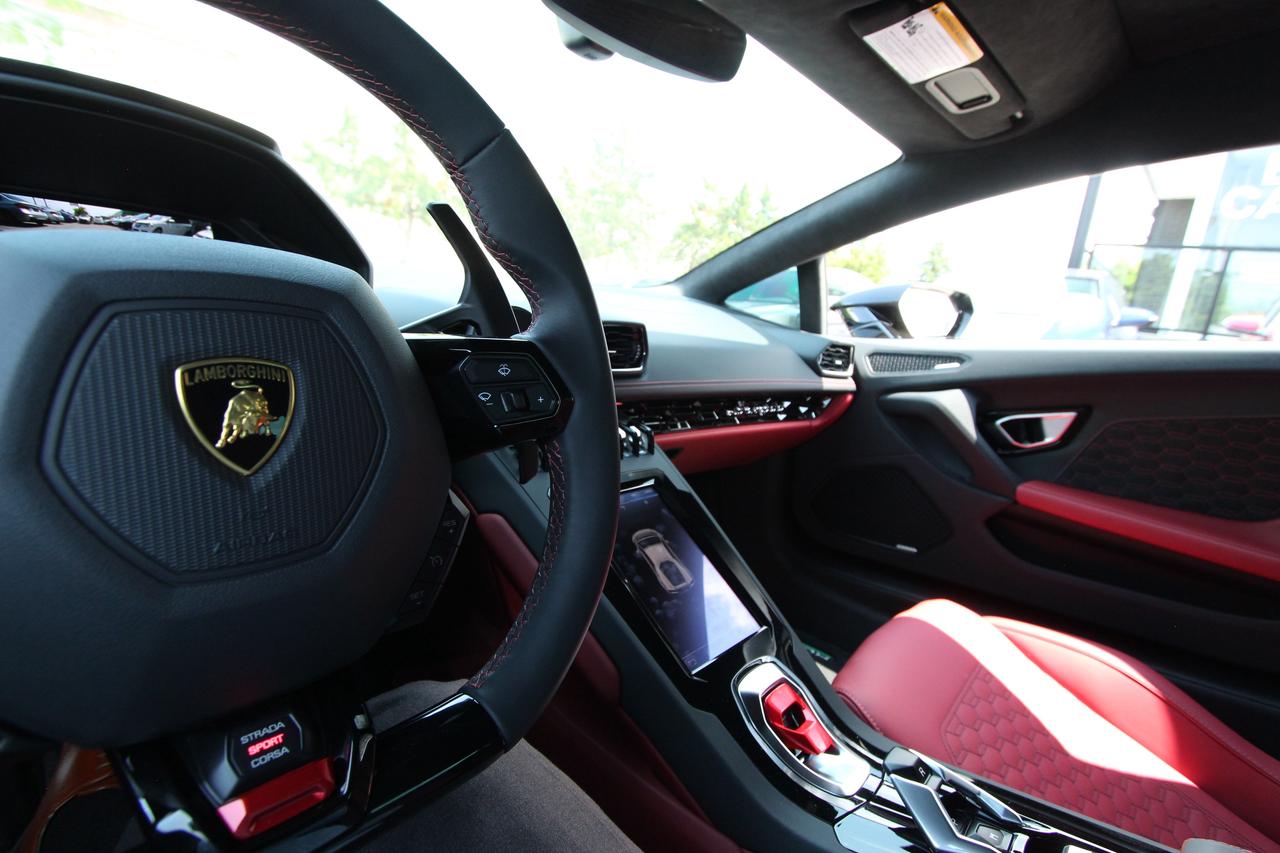 2023 Lamborghini Huracan EVO AWD Photo