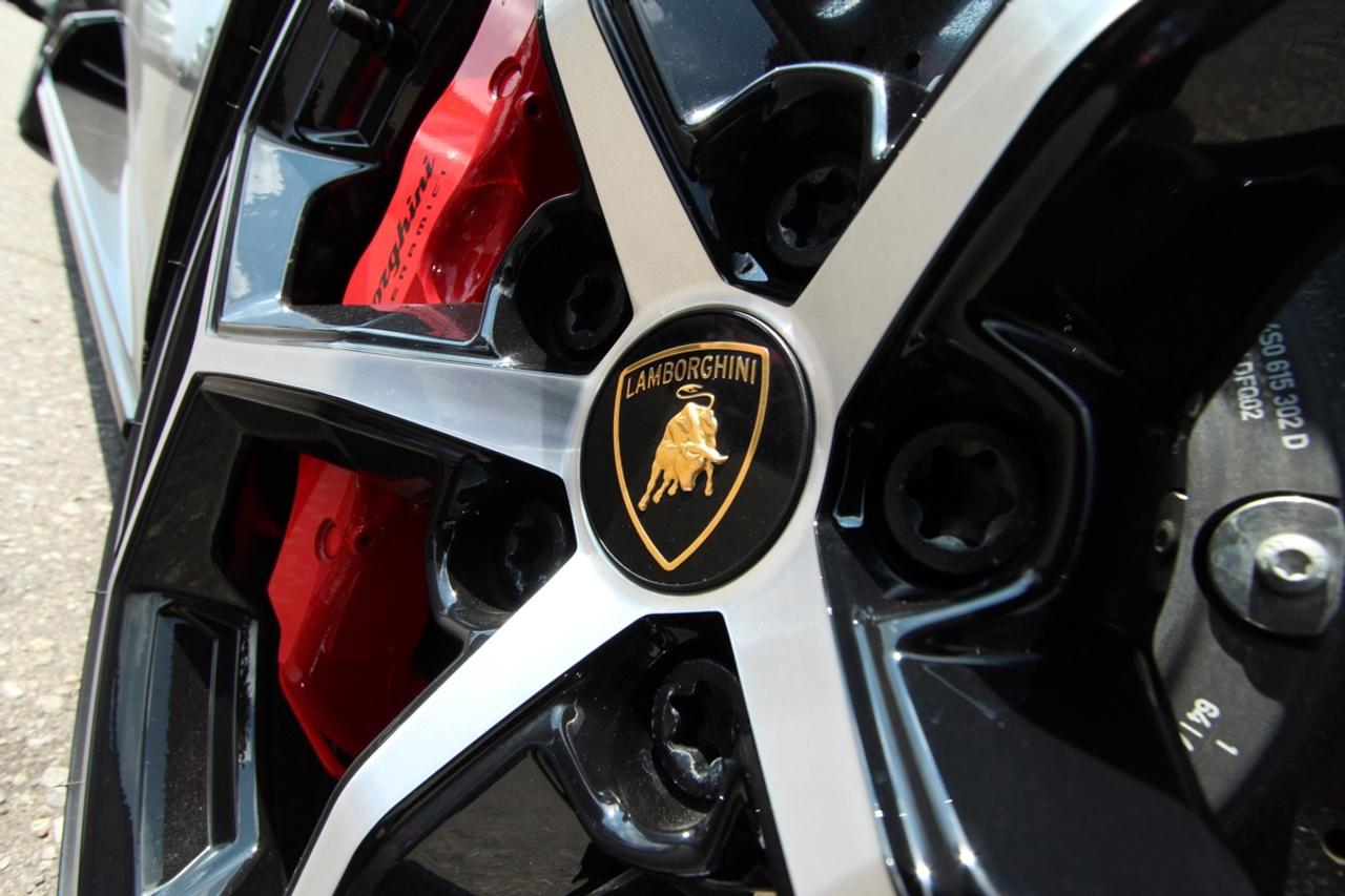 2023 Lamborghini Huracan EVO AWD Photo