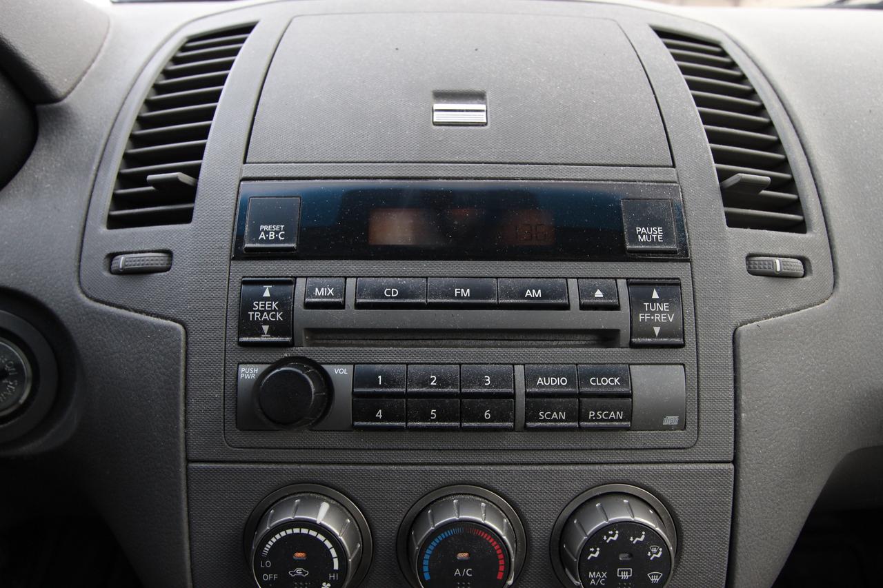 2006 Nissan Altima 35x se- LOW KMS/ 2 KEYS Photo