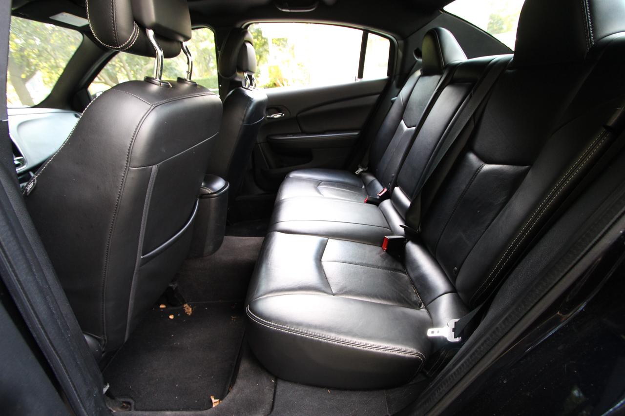 2011 Chrysler 200 Limited -  LEATHER SUNROOF V6 Photo