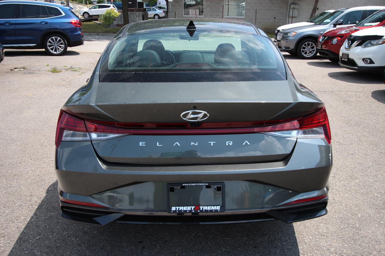 2023 Hyundai Elantra LUXURY - ONE OWNER LOW KMS Photo