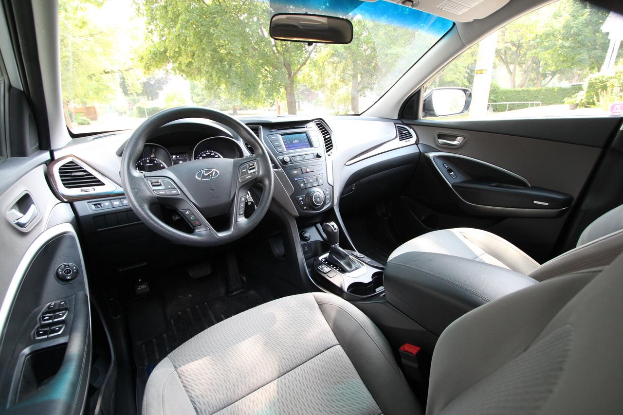 2018 Hyundai Santa Fe Sport SPORT AWD - CLEAN CARFAX NO ACCIDENTS Photo