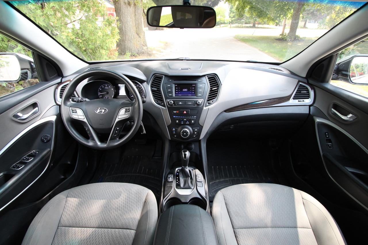 2018 Hyundai Santa Fe Sport SPORT AWD - CLEAN CARFAX NO ACCIDENTS Photo