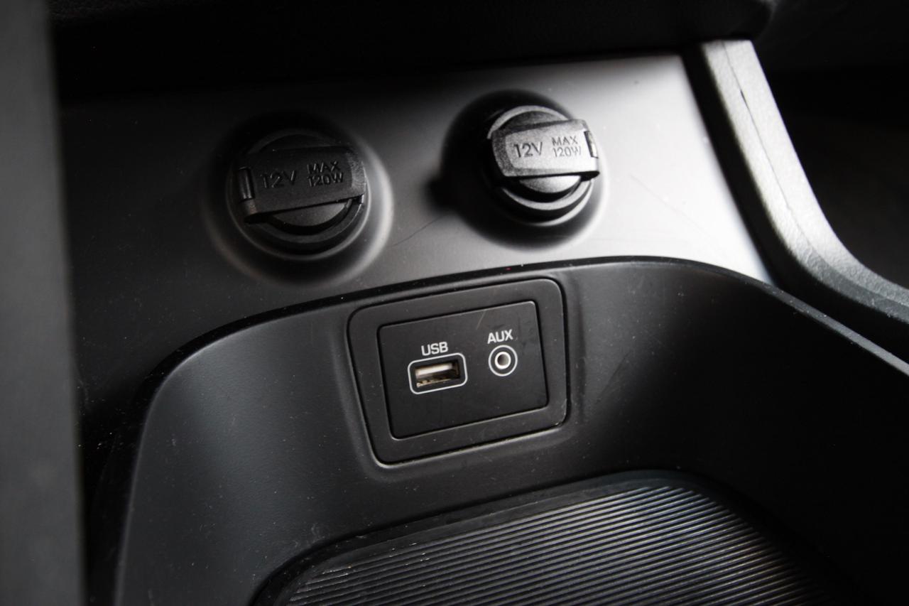 2018 Hyundai Santa Fe Sport SPORT AWD - CLEAN CARFAX NO ACCIDENTS Photo