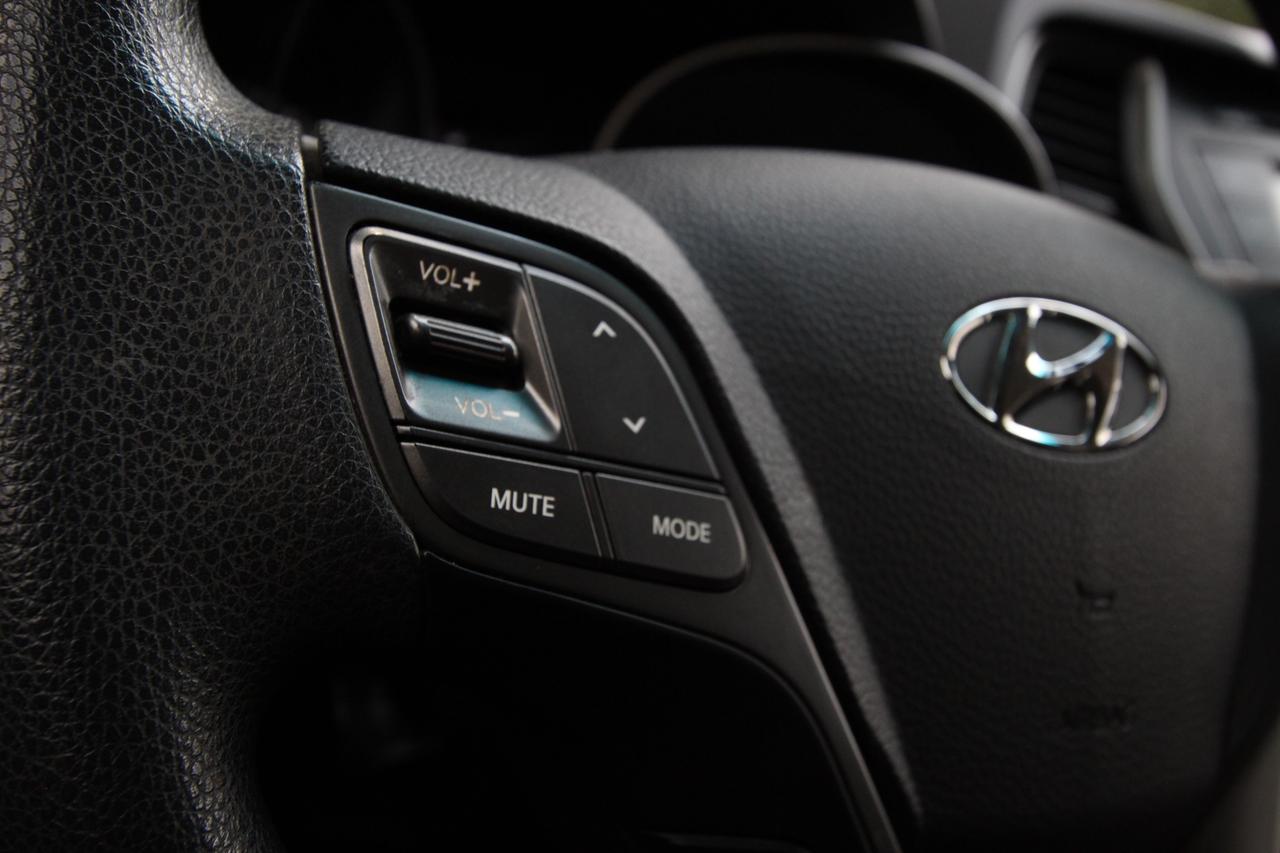 2018 Hyundai Santa Fe Sport SPORT AWD - CLEAN CARFAX NO ACCIDENTS Photo