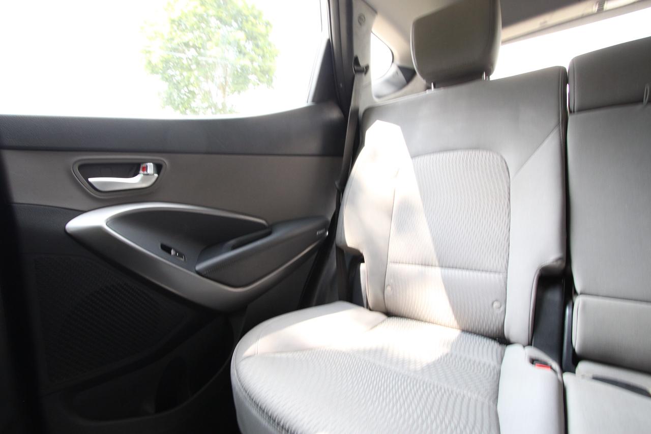 2018 Hyundai Santa Fe Sport SPORT AWD - CLEAN CARFAX NO ACCIDENTS Photo