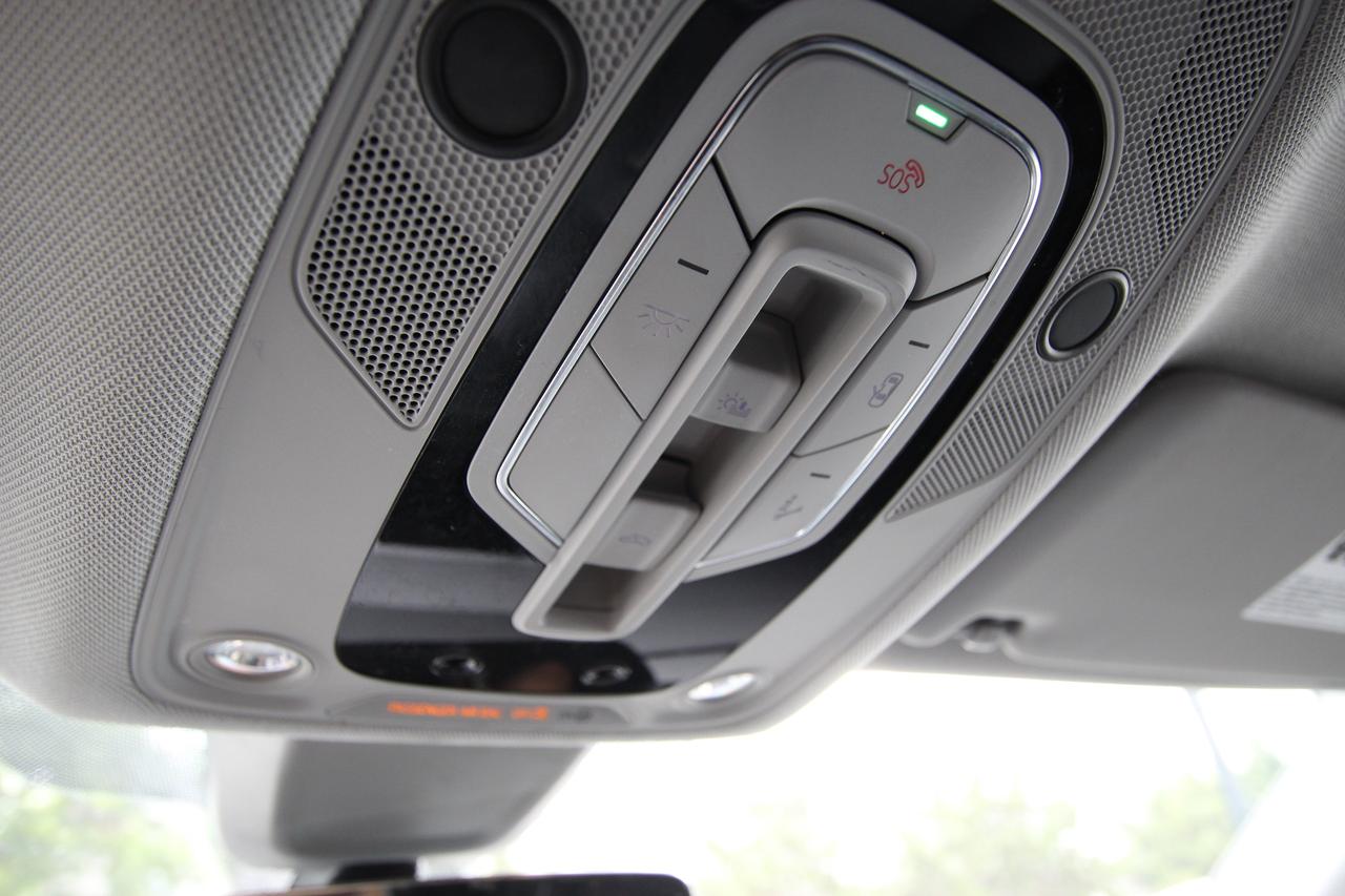 2021 Audi Q5 Progressiv S-LINE - 2 KEYS/ PANORAMIC SUNROOF Photo