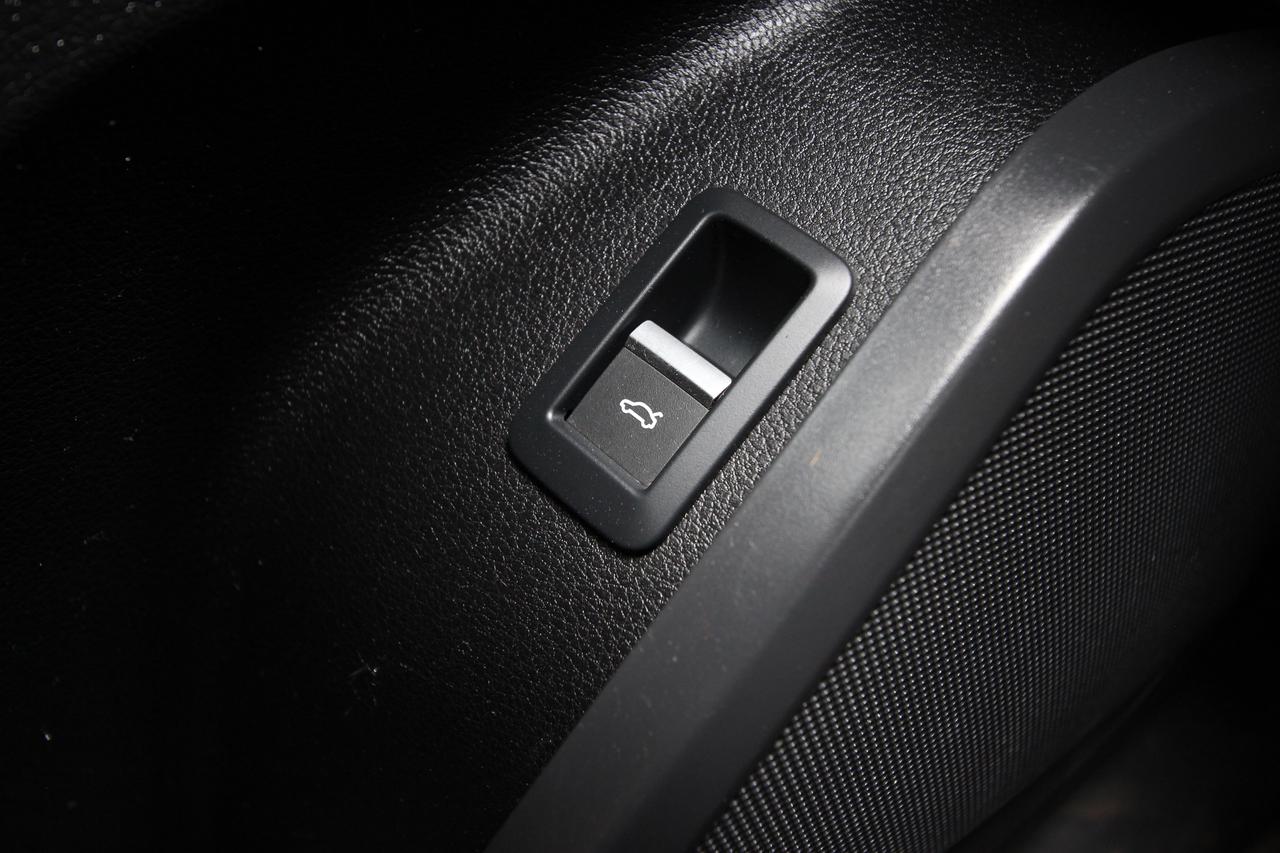 2021 Audi Q5 Progressiv S-LINE - 2 KEYS/ PANORAMIC SUNROOF Photo