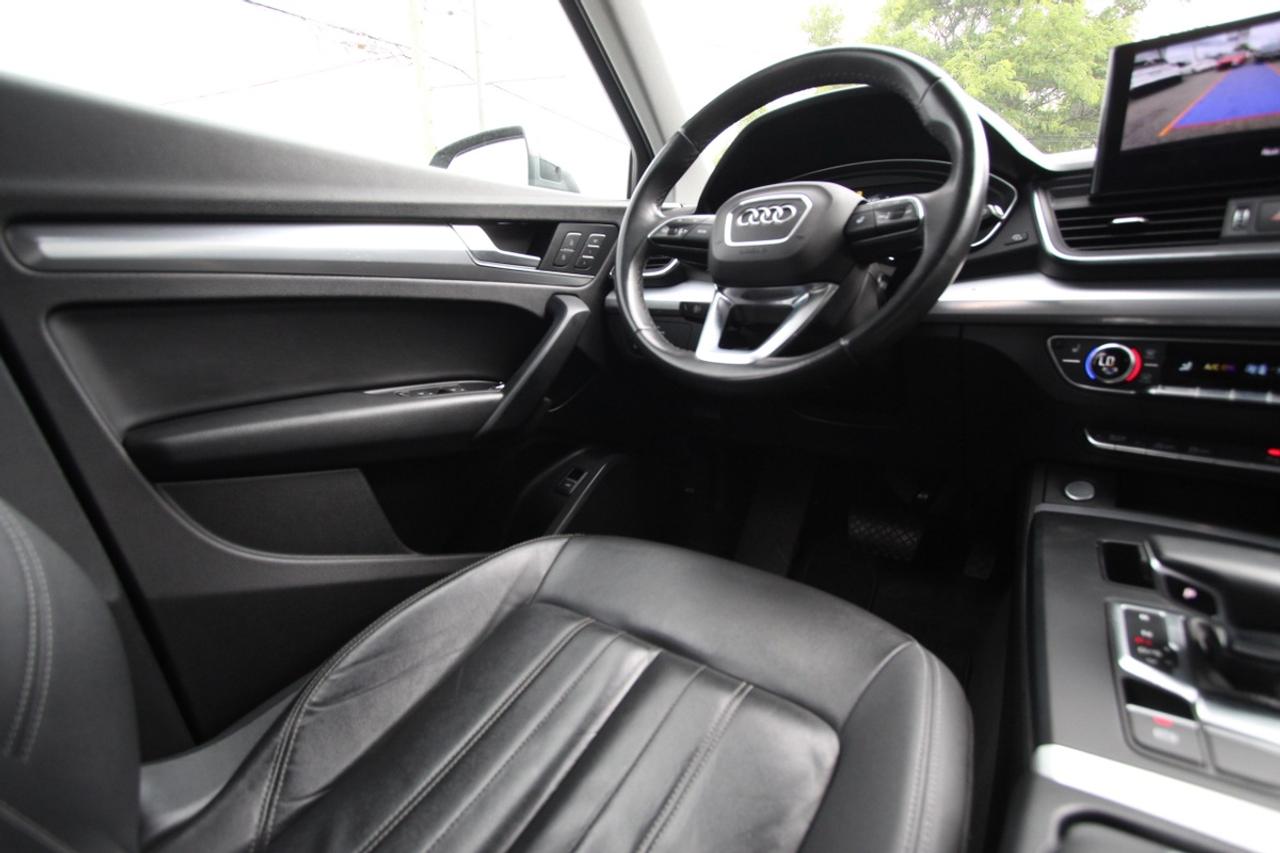 2021 Audi Q5 Progressiv S-LINE - 2 KEYS/ PANORAMIC SUNROOF Photo