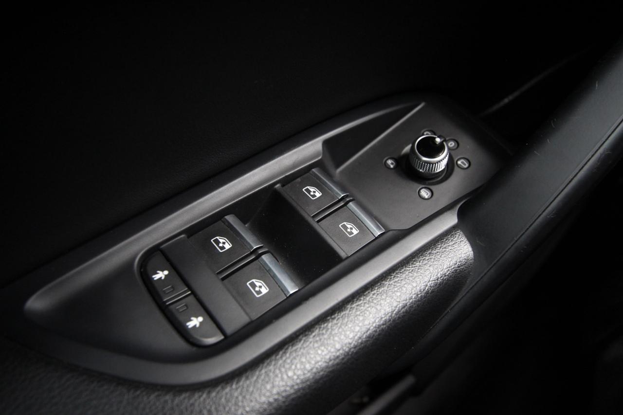 2021 Audi Q5 Progressiv S-LINE - 2 KEYS/ PANORAMIC SUNROOF Photo