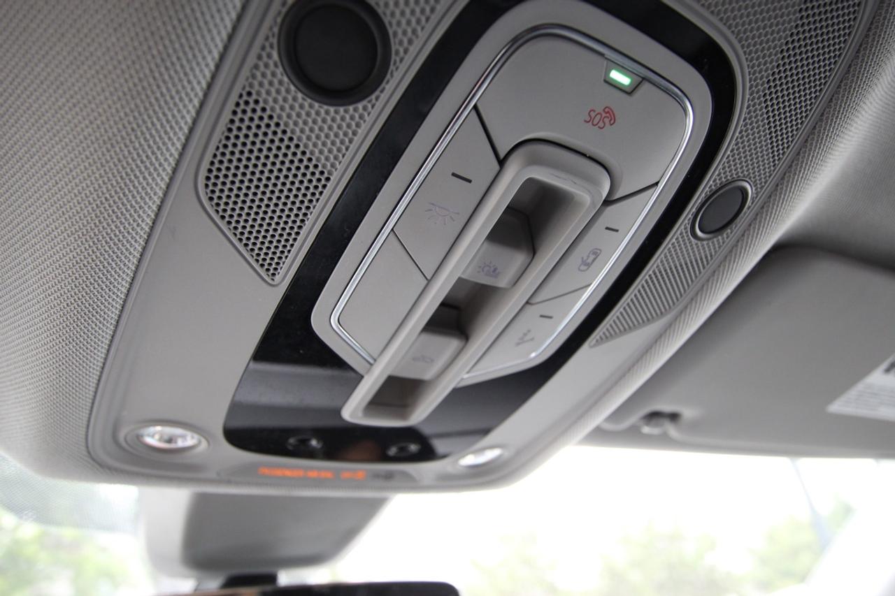 2021 Audi Q5 Progressiv S-LINE - 2 KEYS/ PANORAMIC SUNROOF Photo