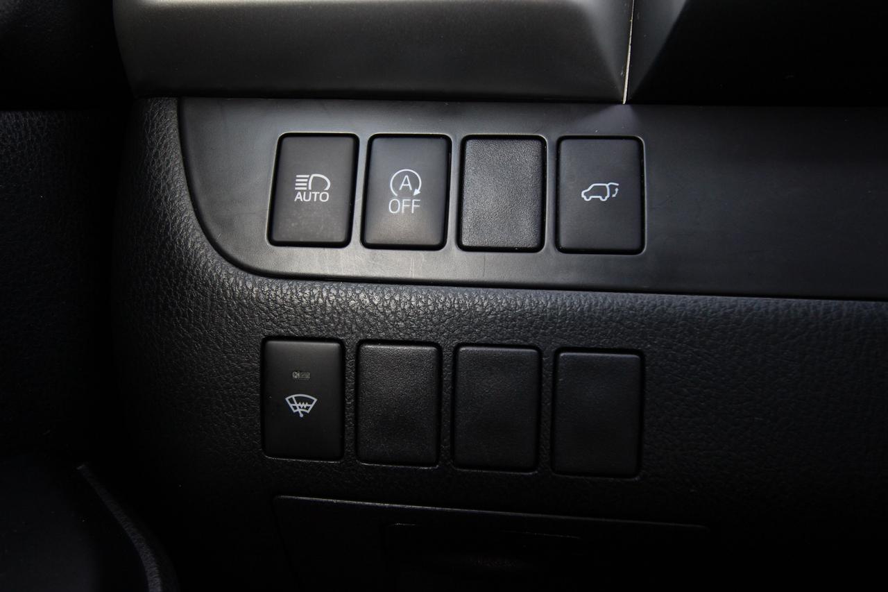 2018 Toyota Highlander XLE AWD - CLEAN CARFAX NO ACCIDENTS Photo