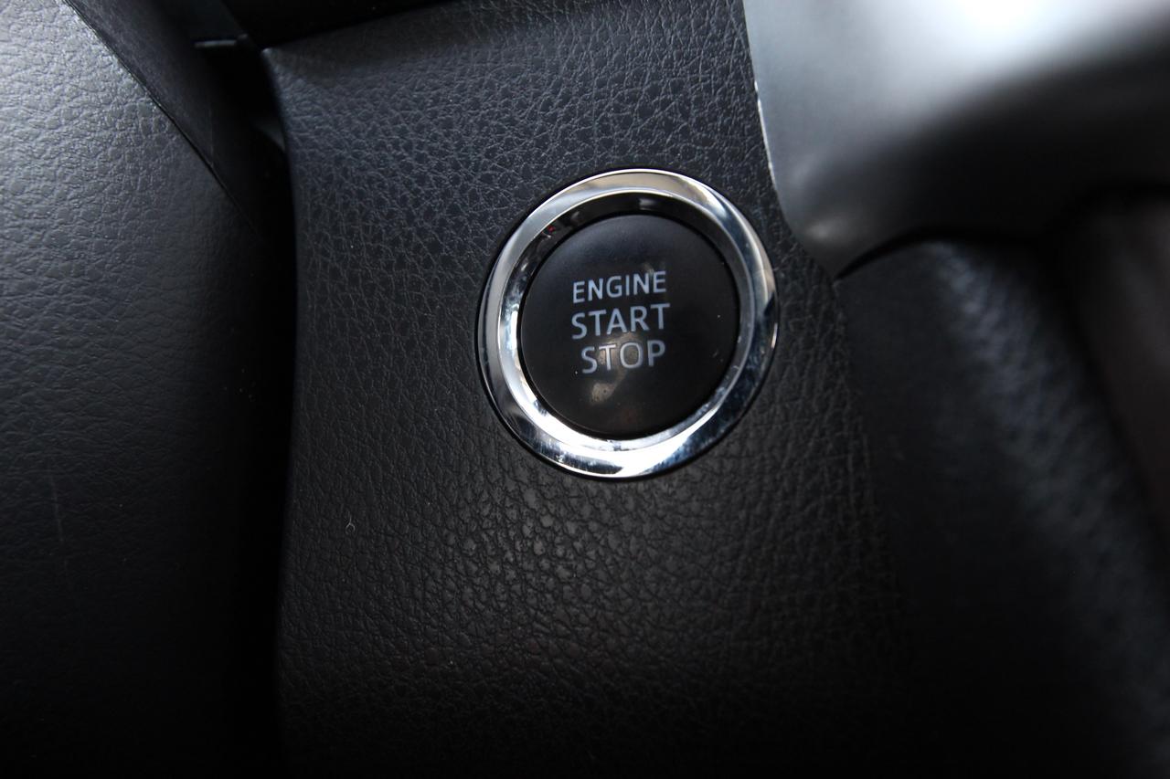 2018 Toyota Highlander XLE AWD - CLEAN CARFAX NO ACCIDENTS Photo