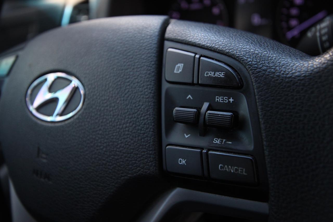 2017 Hyundai Tucson SE - NO ACCIDENTS/ DEALER SERVICED Photo