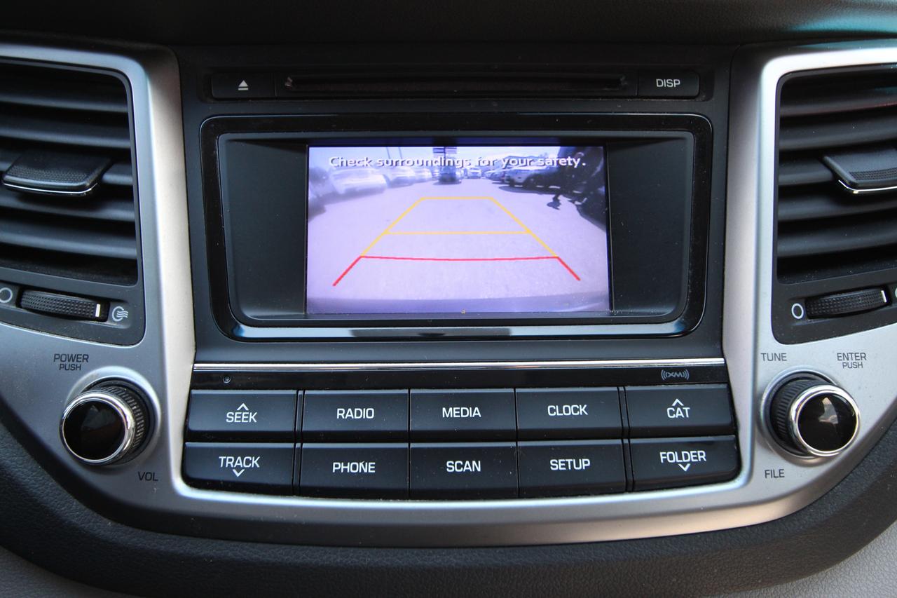 2017 Hyundai Tucson SE - NO ACCIDENTS/ DEALER SERVICED Photo