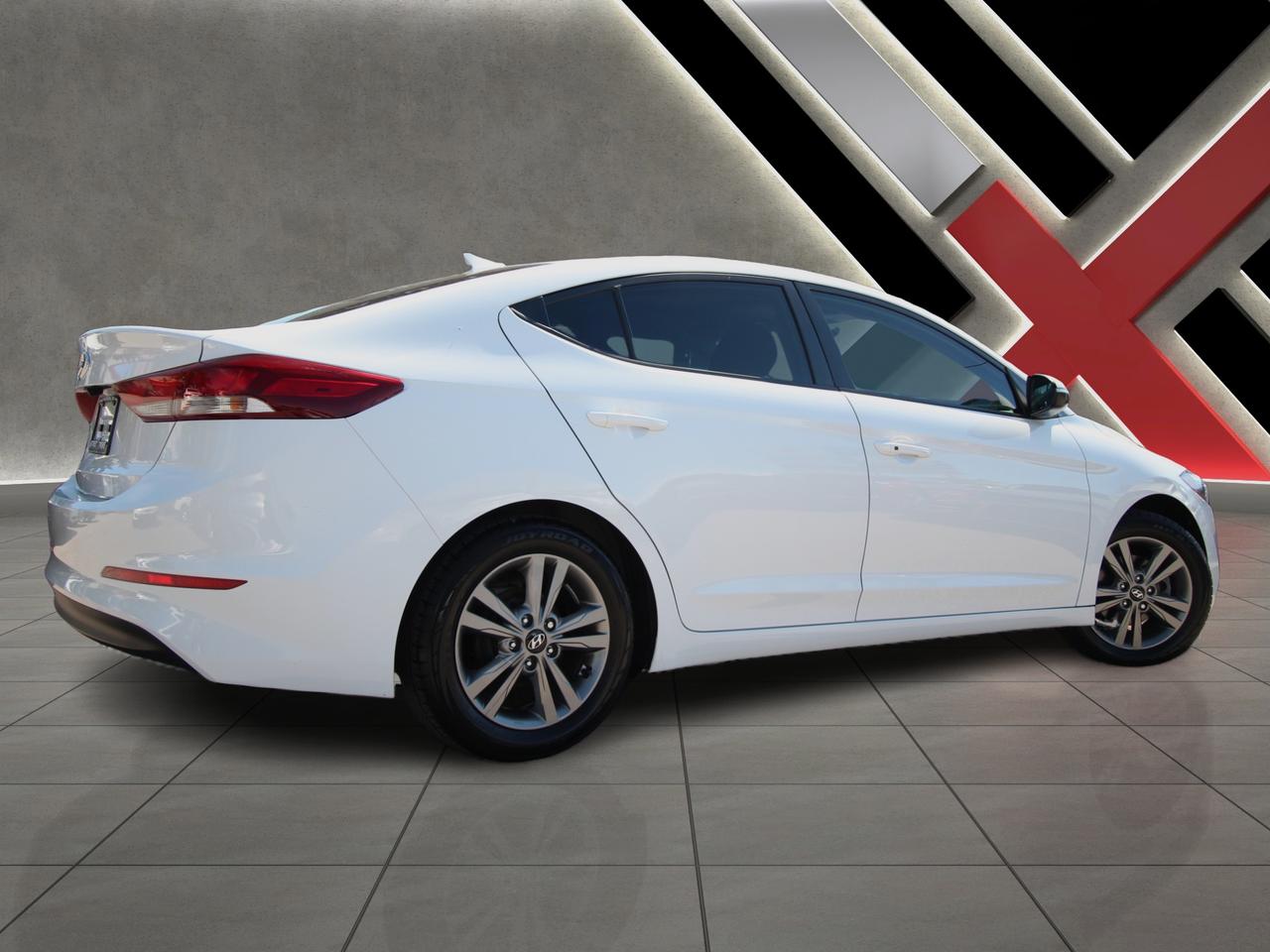 2018 Hyundai Elantra Limited - ACCIDENT FREE Photo