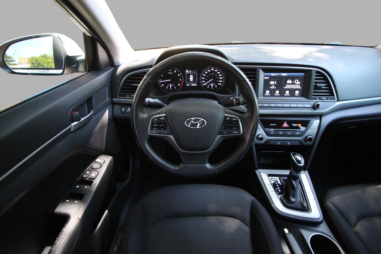 2018 Hyundai Elantra Limited - ACCIDENT FREE Photo