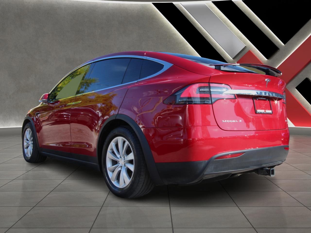 2017 Tesla Model X 75D Photo