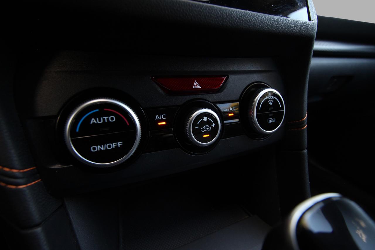 2019 Subaru Crosstrek ONE OWNER/ NO ACCIDENTS/ BLIND SPOT MONITORING Photo