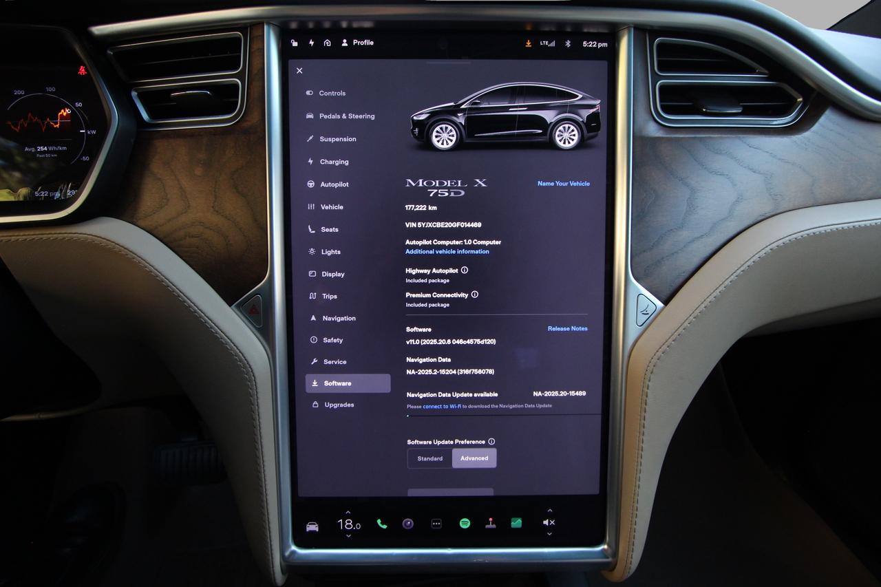 2016 Tesla Model X 75D Free Supercharging Photo