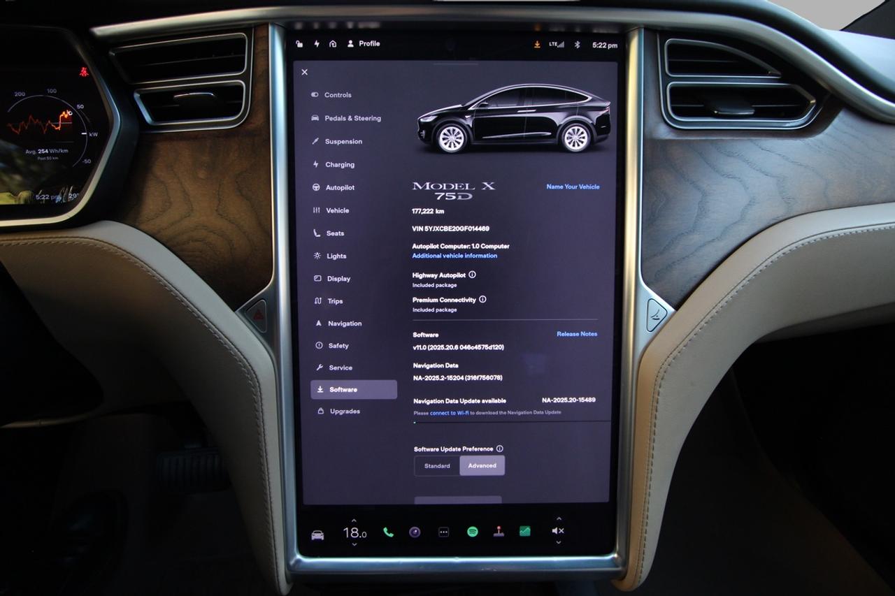 2016 Tesla Model X 75D Free Supercharging Photo