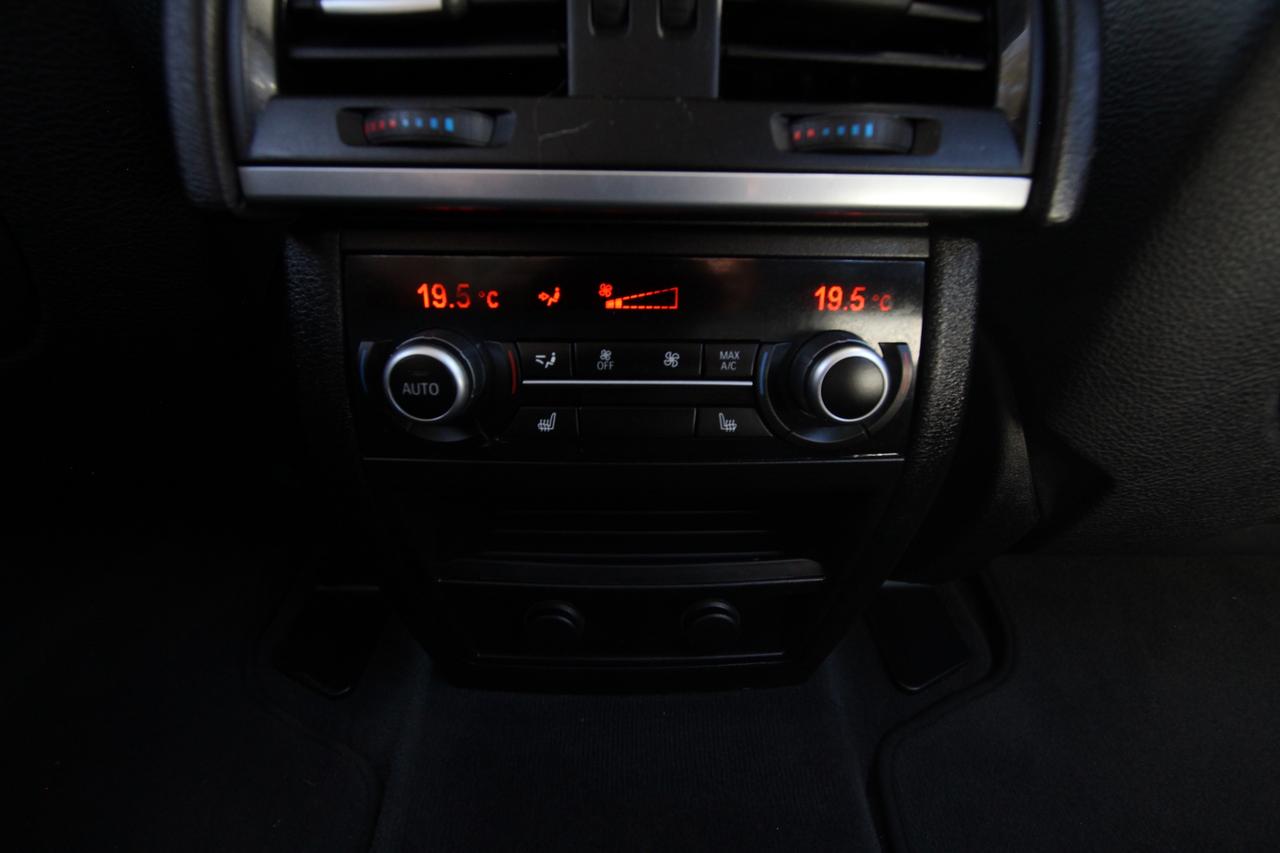 2018 BMW X5 xDrive35i - ACCIDENT FREE/ DEALER SERVICED/  HUD/ Photo