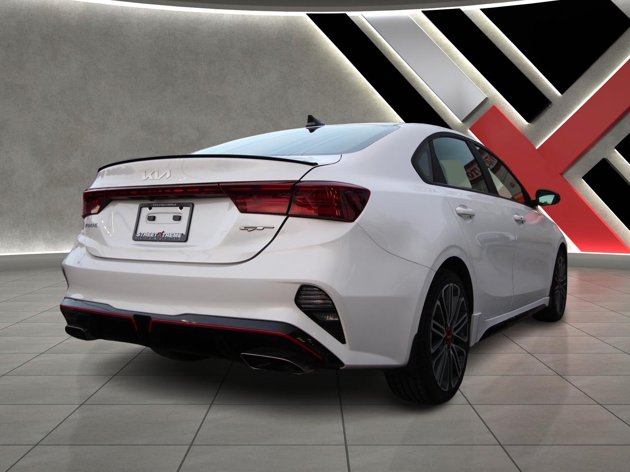 2023 Kia Forte GT LIMITED - WINTER TIRES INCLUDED ACCIDENT FREE Photo