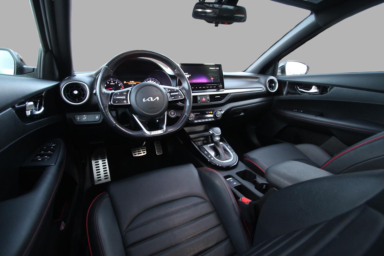 2023 Kia Forte GT LIMITED - WINTER TIRES INCLUDED ACCIDENT FREE Photo