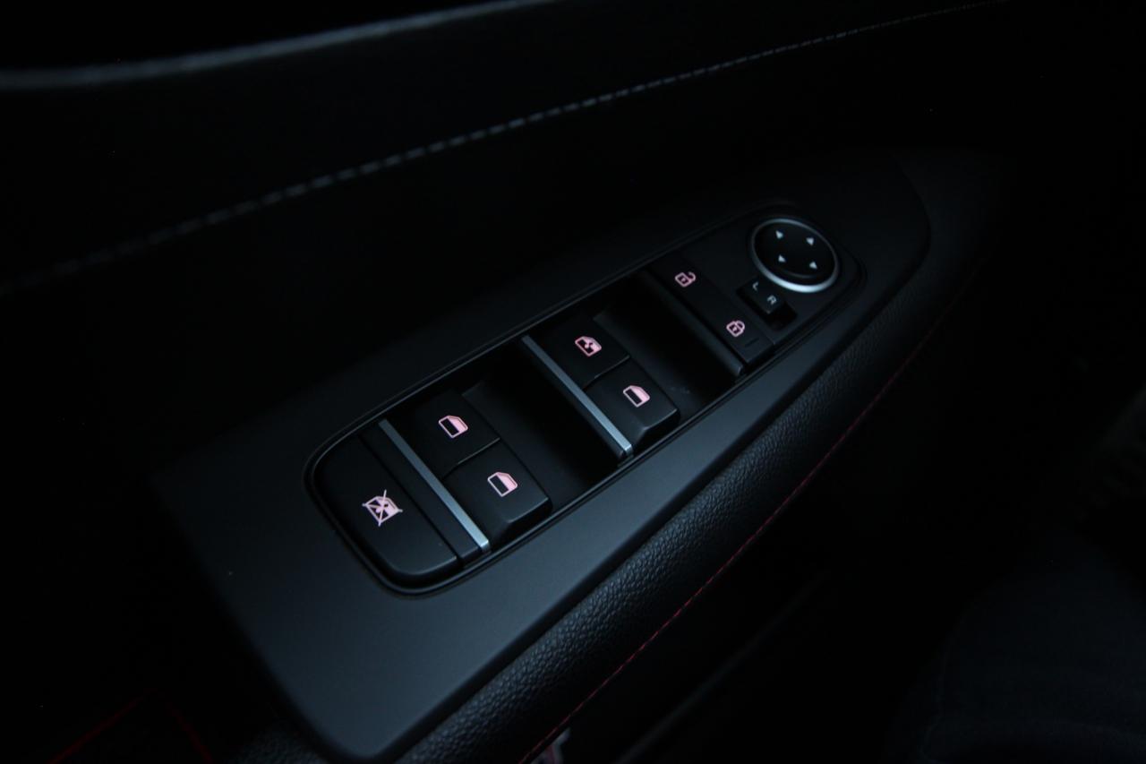 2023 Kia Forte GT LIMITED - WINTER TIRES INCLUDED ACCIDENT FREE Photo