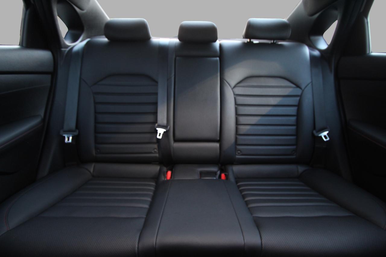 2023 Kia Forte GT LIMITED - WINTER TIRES INCLUDED ACCIDENT FREE Photo