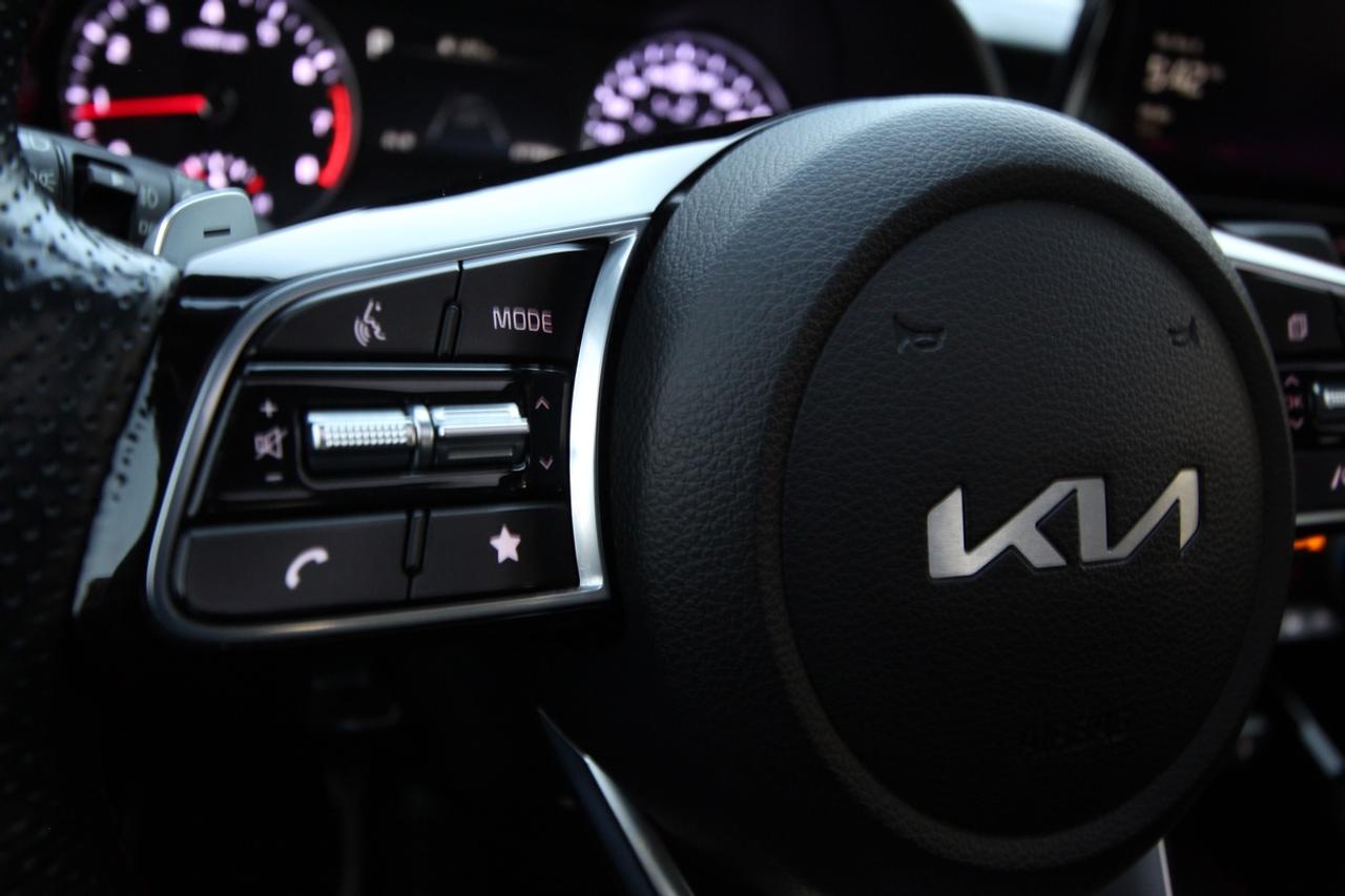 2023 Kia Forte GT Photo