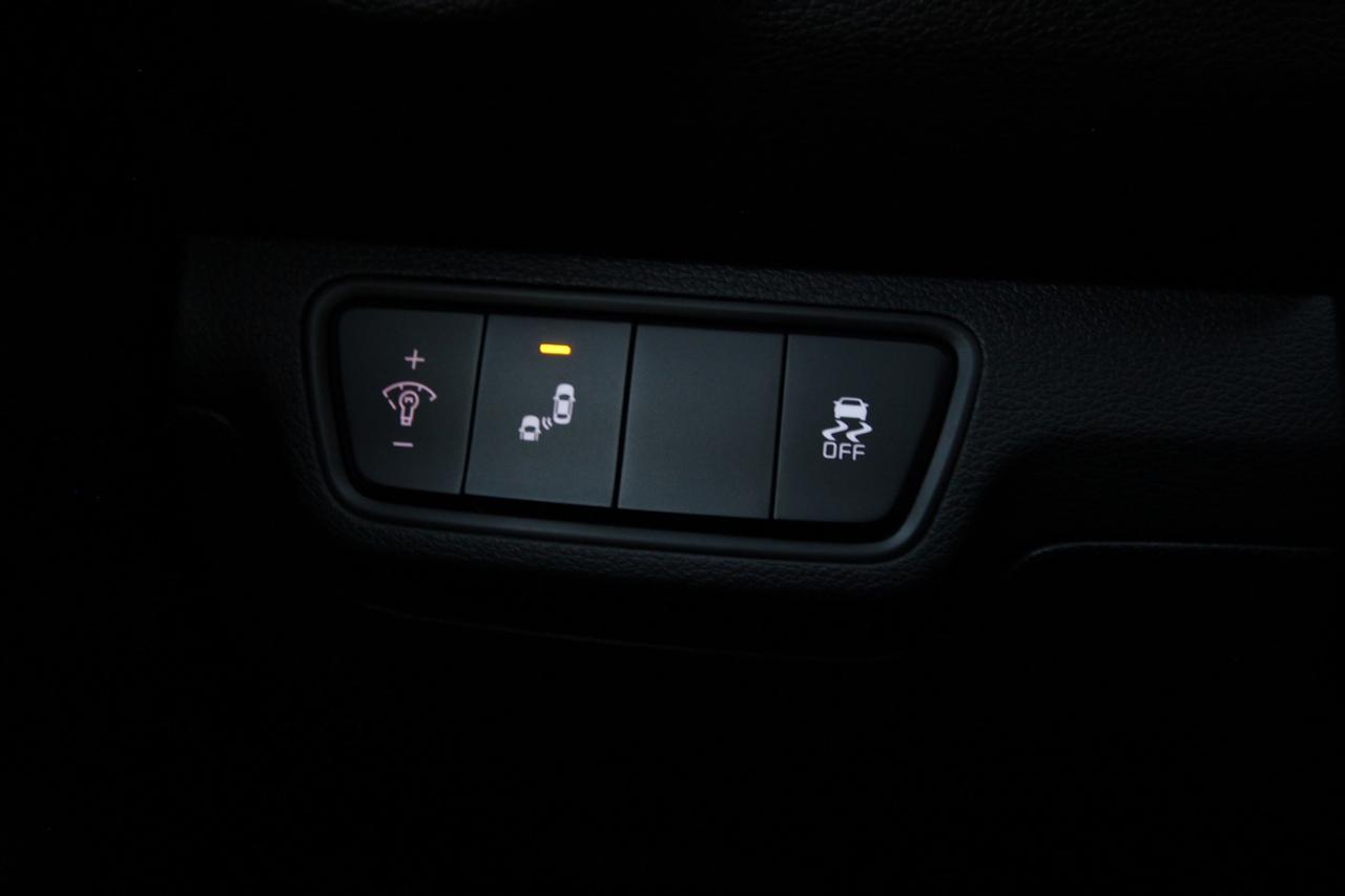 2023 Kia Forte GT Photo