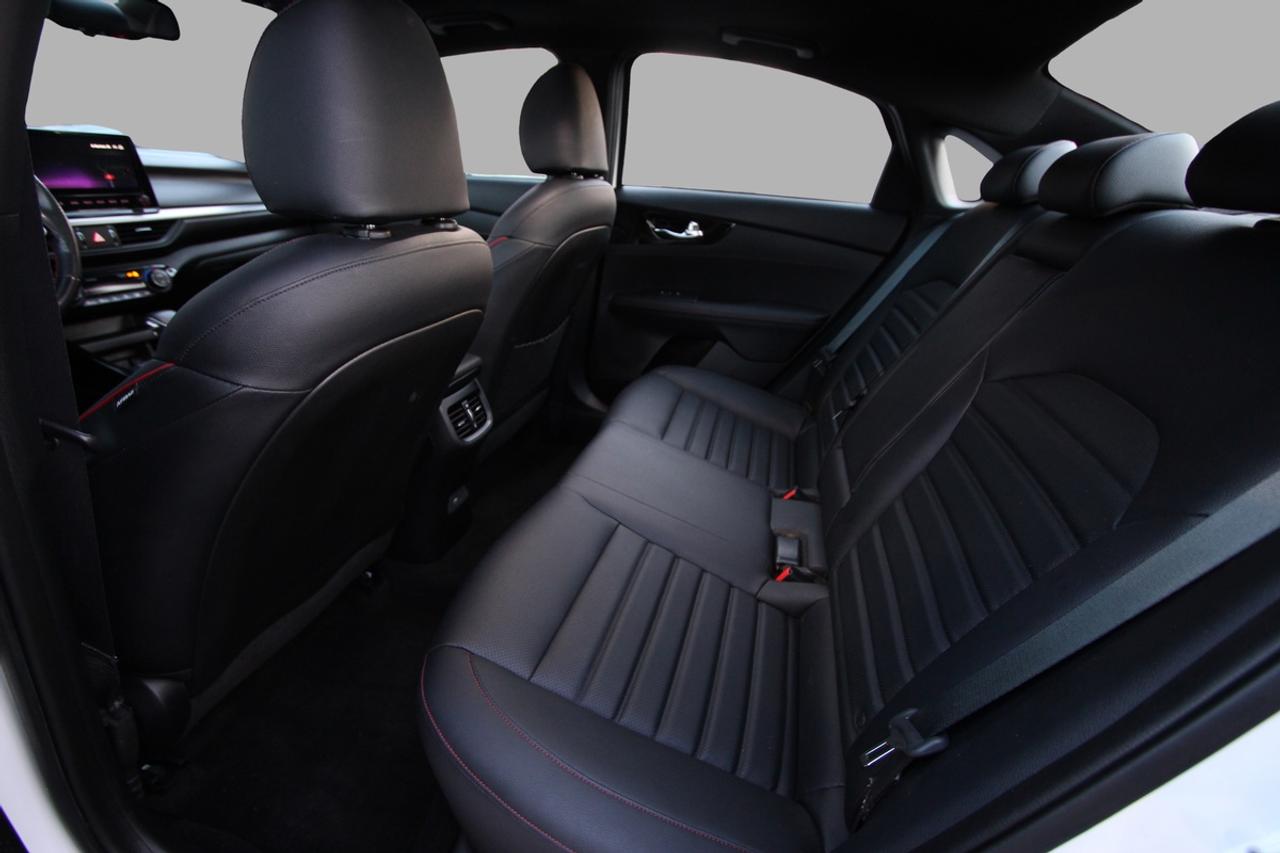 2023 Kia Forte GT Photo