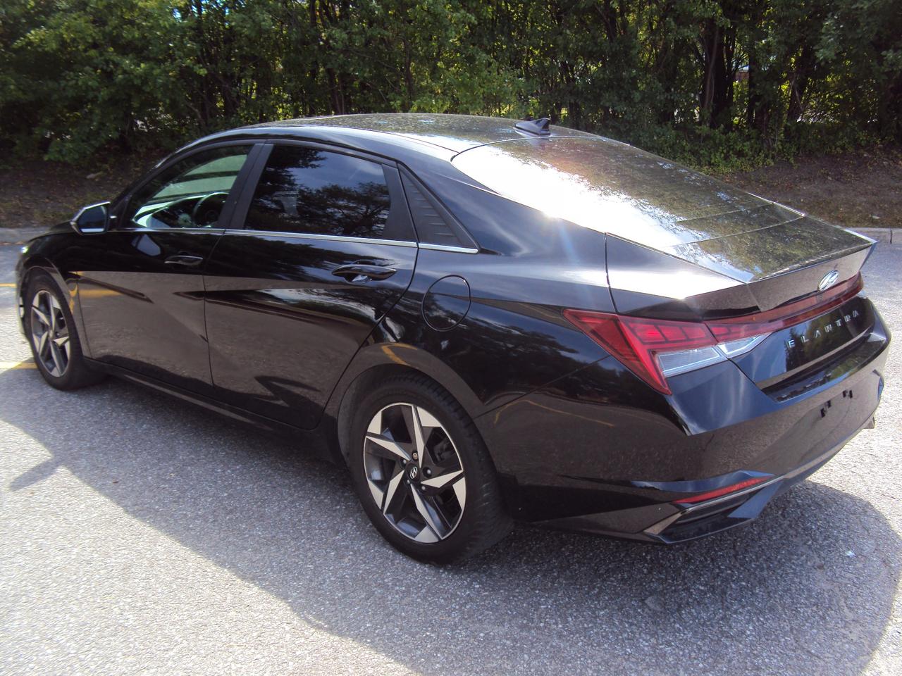 2022 Hyundai Elantra SEL Photo
