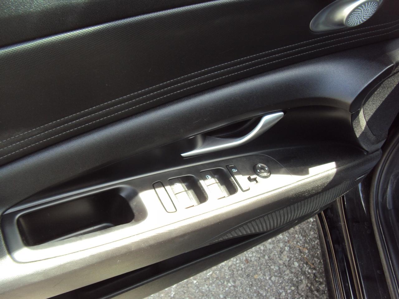 2022 Hyundai Elantra SEL Photo