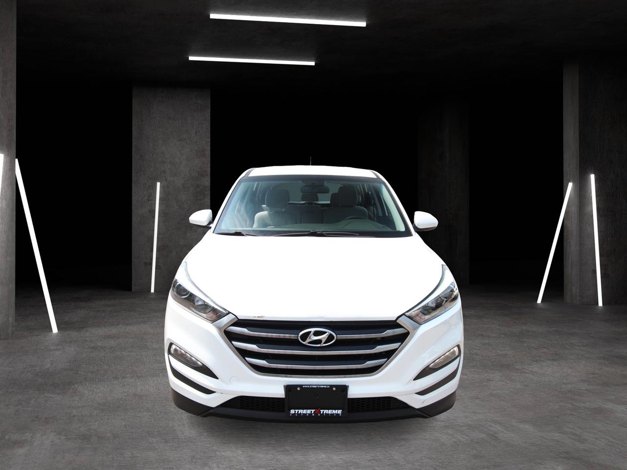 2017 Hyundai Tucson SE Photo2