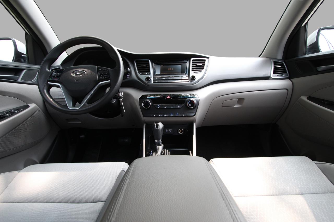 2017 Hyundai Tucson SE Photo