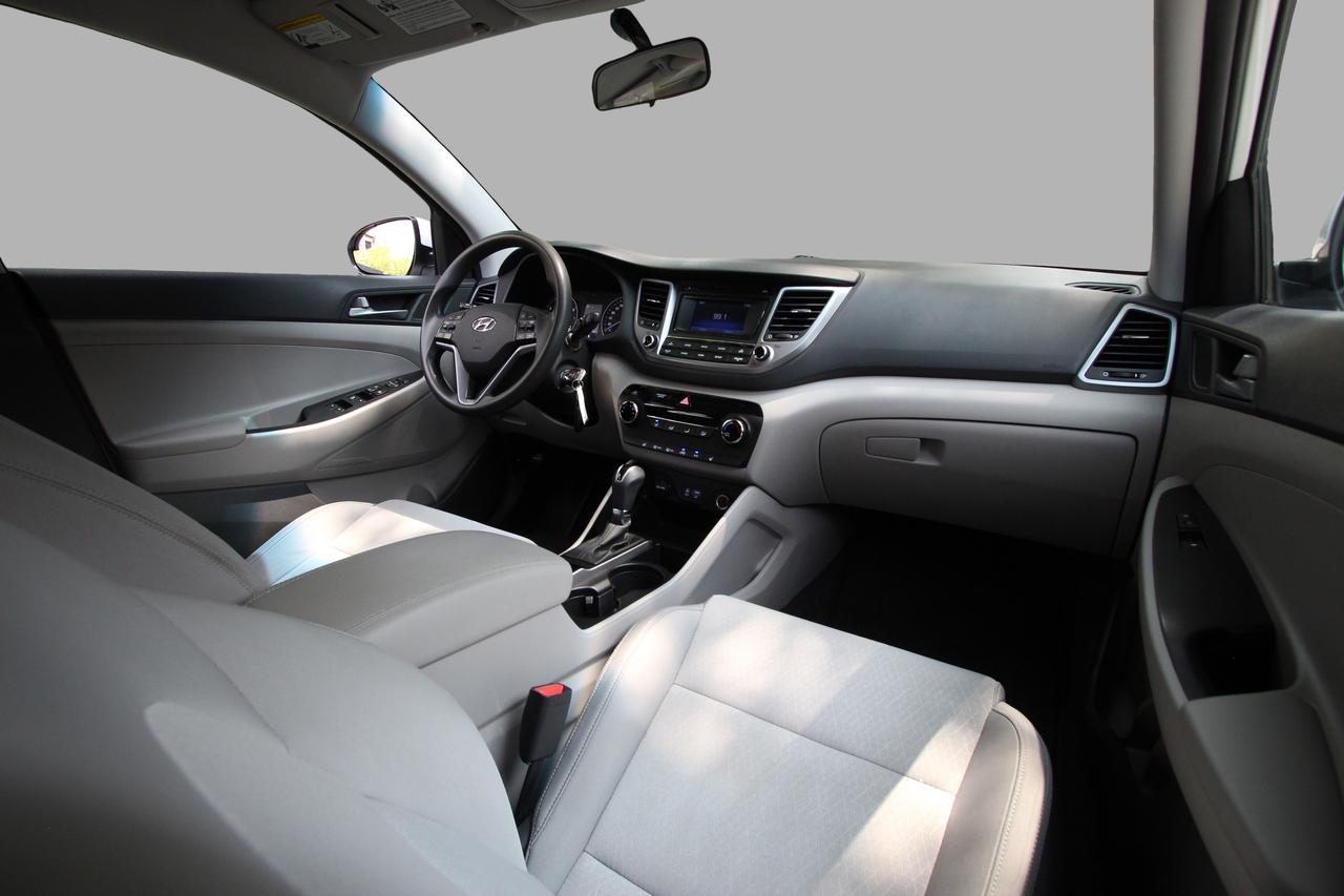 2017 Hyundai Tucson SE Photo