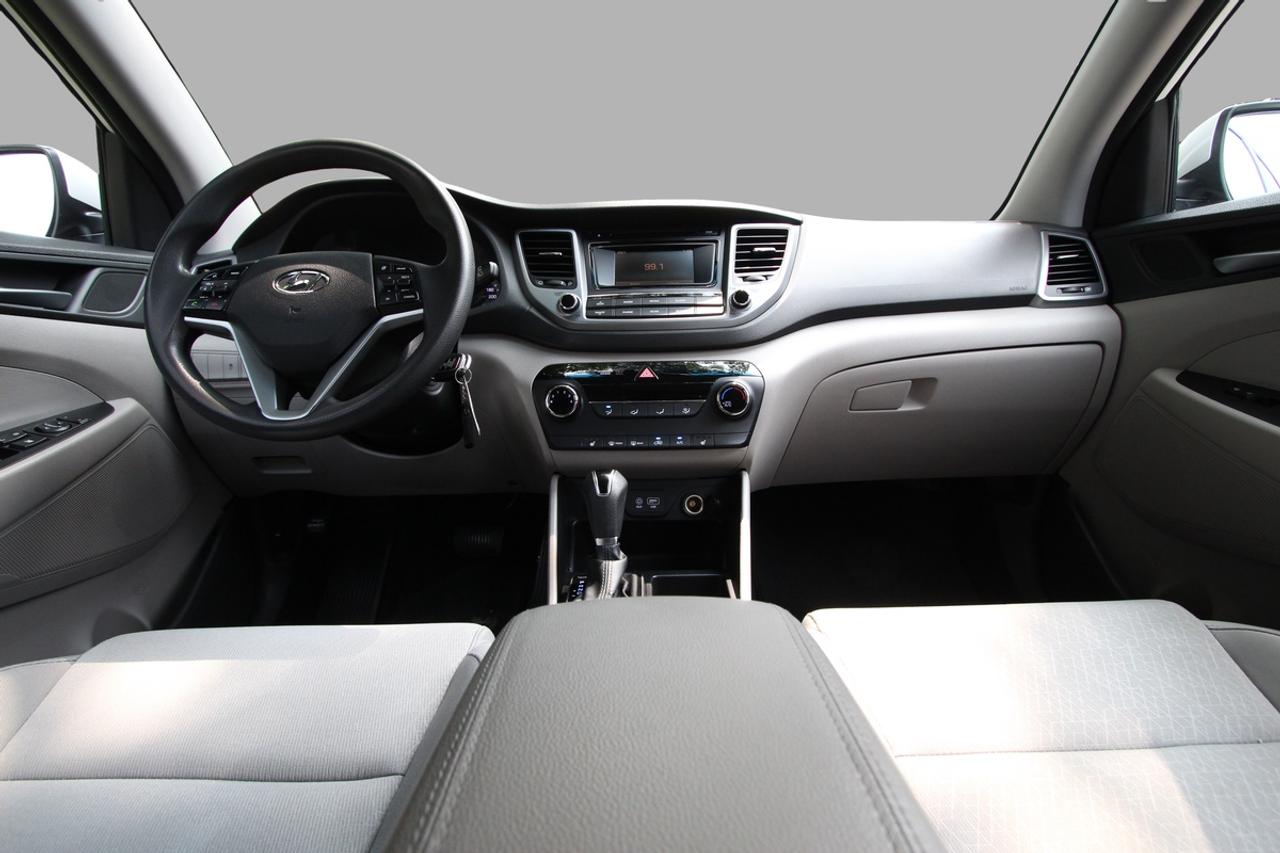 2017 Hyundai Tucson SE Photo