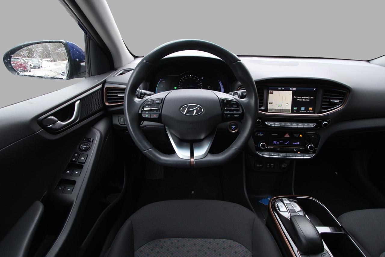 2019 Hyundai Ioniq Electric Limited Photo3
