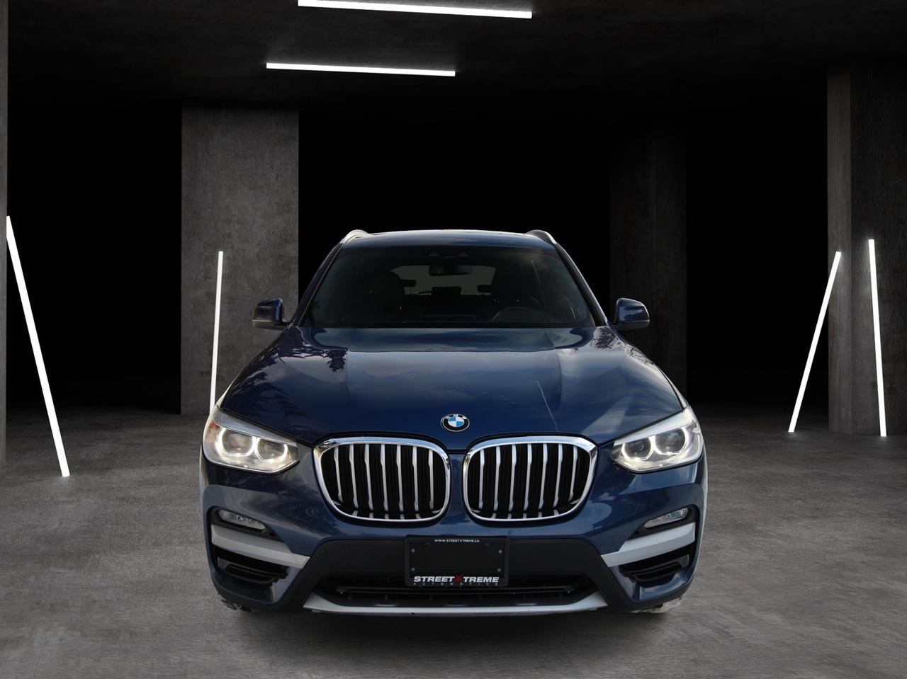 2018 BMW X3 xDrive30i Photo2